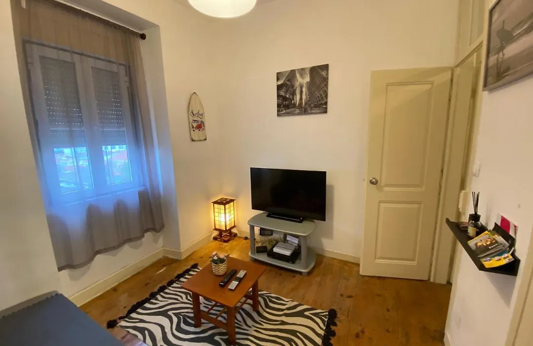 Tomas Surf Shelter Apartment-1